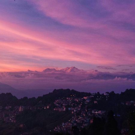 Indivar Homestay Darjeeling  Esterno foto