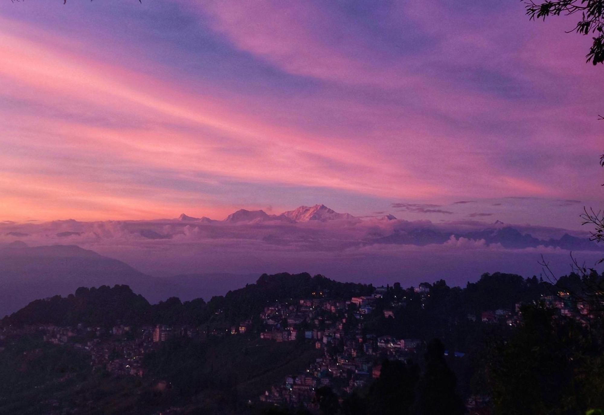 Indivar Homestay Darjeeling  Esterno foto