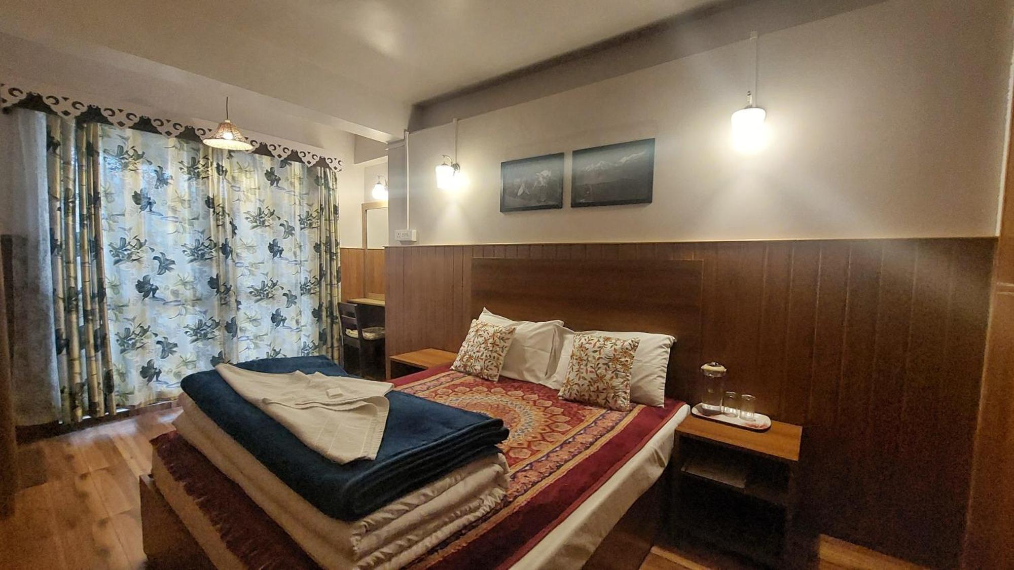 Indivar Homestay Darjeeling  Esterno foto