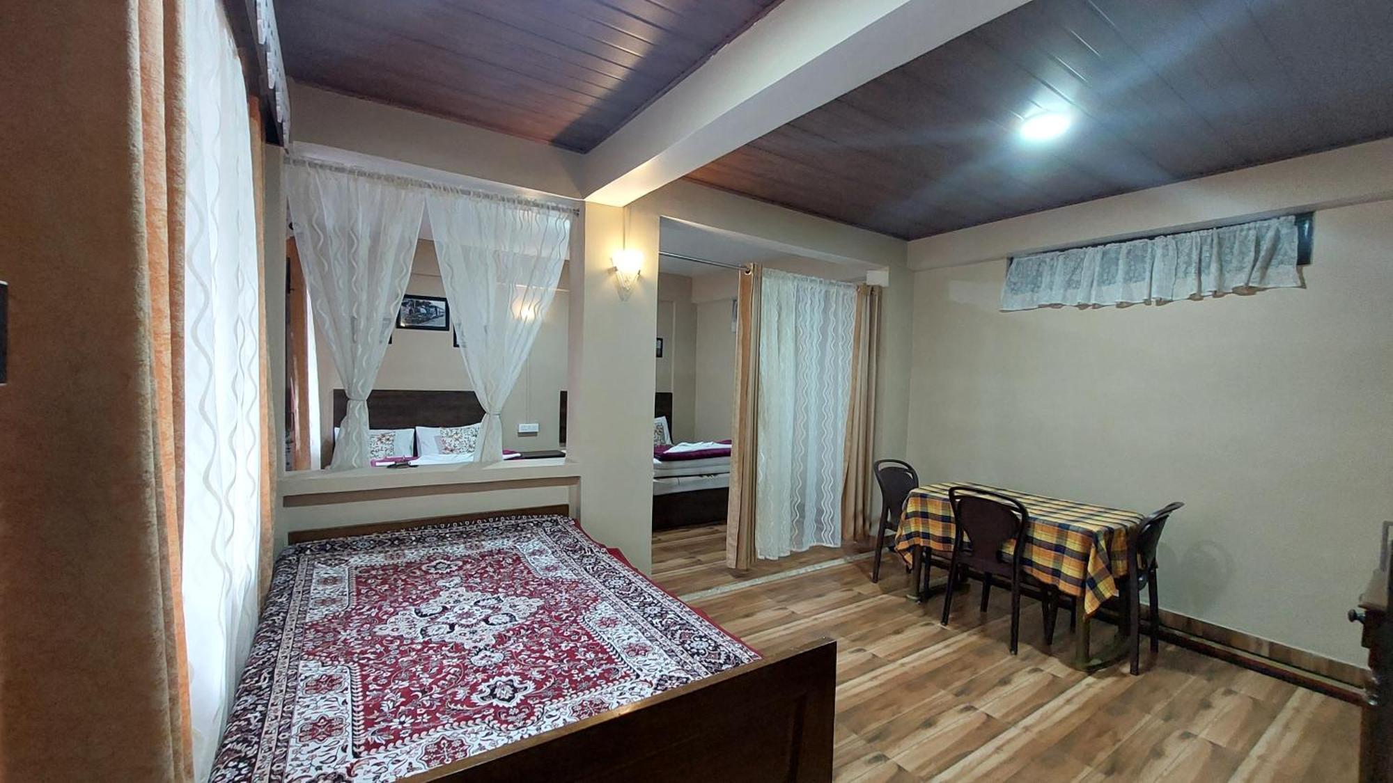 Indivar Homestay Darjeeling  Esterno foto